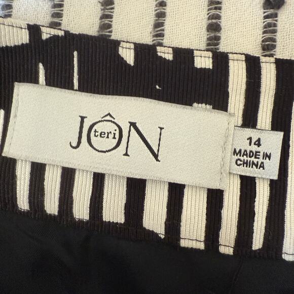 TERI JON | Black and White Grosgrain Graphic Pleated Party Skirt | Size 14 - Picture 7 of 7